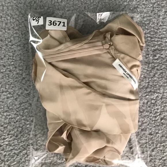 Amanda Uprichard Blouse Wmns Size Small Beige Ruffle Trim Zip Back Luxe Romantic - Picture 7 of 7